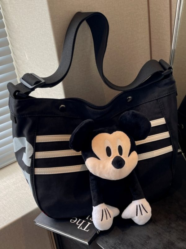 Large Capacity Nylon Shoulder Bag for Women, Cute Japanese Style Commuter Dumpling Crossbody Bag for Students, 2025 Trend