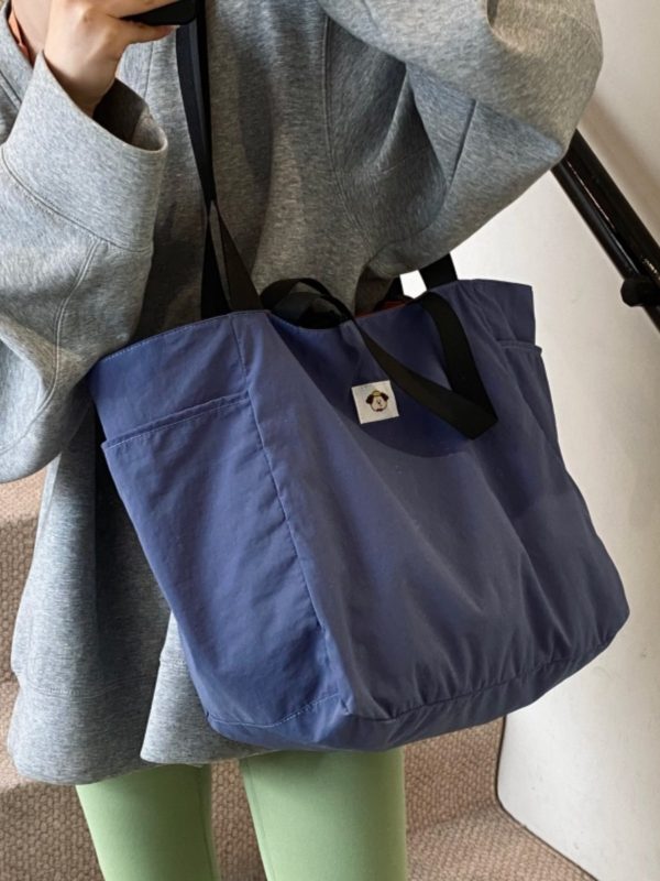 Large Capacity Nylon Tote Bag for Women, 2025 Outdoor Commuting Double-Sided Shoulder Bag, Ideal for Short-Distance Travel