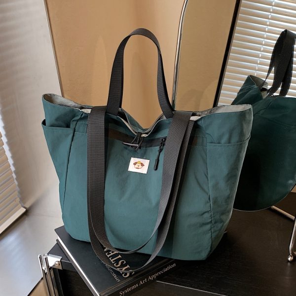 Large Capacity Nylon Tote Bag for Women, 2025 Outdoor Commuting Double-Sided Shoulder Bag, Ideal for Short-Distance Travel