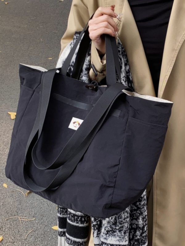 Large Capacity Nylon Tote Bag for Women, 2025 Outdoor Commuting Double-Sided Shoulder Bag, Ideal for Short-Distance Travel