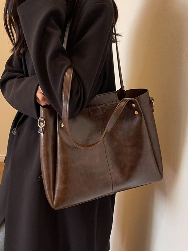 Large-Capacity Shoulder Bag for Commuting - Women's Retro Tote in Korean Style for Spring/Summer 2025 Fashion