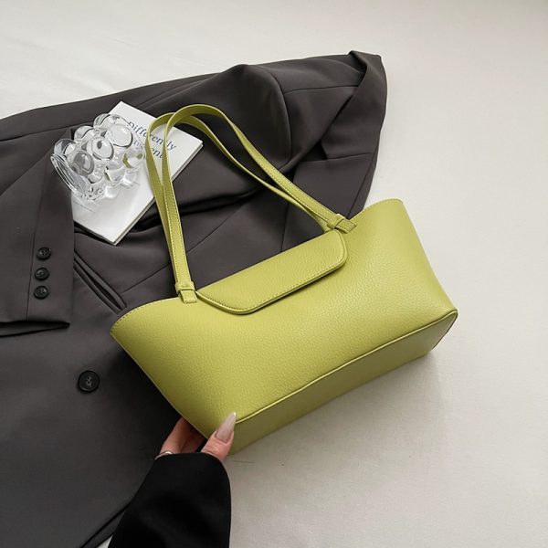 Large Capacity Shoulder Bag for Women - 2025 New Korean Style Versatile Crossbody Bag with Elegant Design and High-End Quality