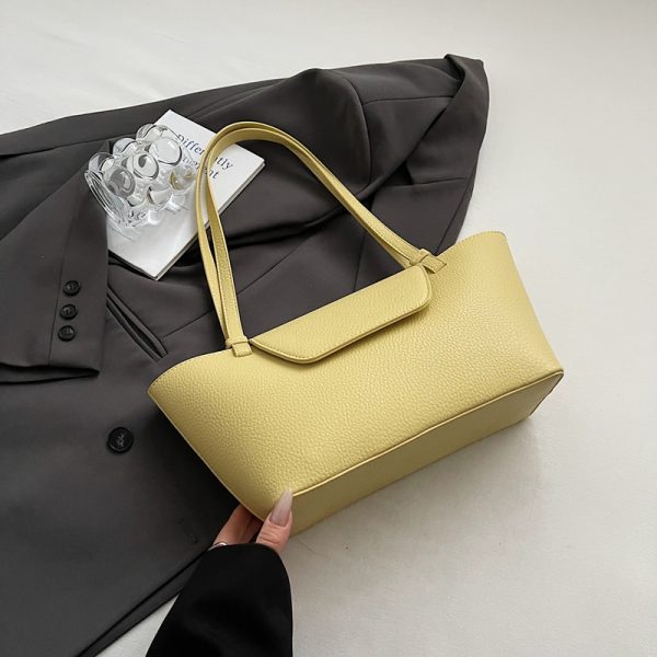Large Capacity Shoulder Bag for Women - 2025 New Korean Style Versatile Crossbody Bag with Elegant Design and High-End Quality