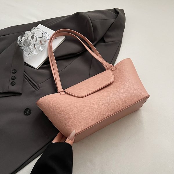 Large Capacity Shoulder Bag for Women - 2025 New Korean Style Versatile Crossbody Bag with Elegant Design and High-End Quality