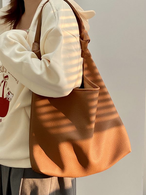 Large Capacity Soft Leather Shoulder Tote Bag for Women - Spring/Summer Commuting Essential, Trendy Niche Design