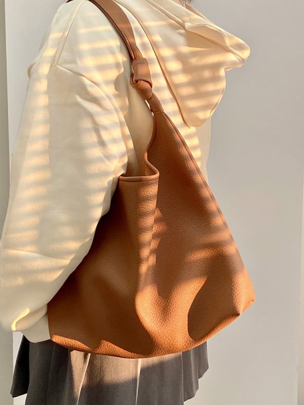 Large Capacity Soft Leather Shoulder Tote Bag for Women - Spring/Summer Commuting Essential, Trendy Niche Design