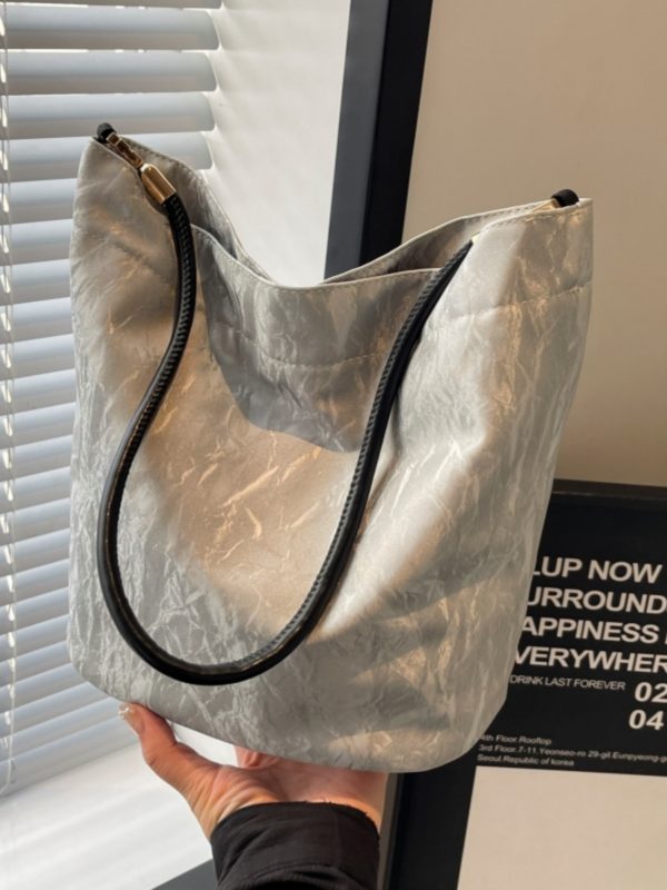 Large Capacity Women's Casual Shoulder Bag - Summer 2025 Minimalist Underarm Tote for Relaxed Commuting