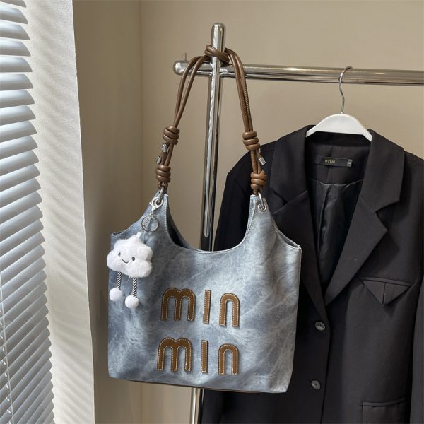 Large Capacity Women's Crossbody Bag - High-End Underarm Tote for Spring/Summer 2025, Stylish Commuting & Everyday Use