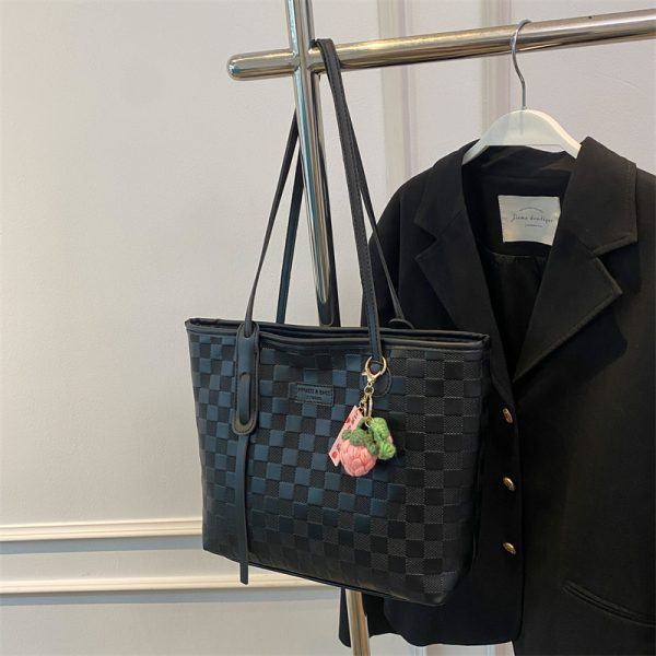 Large Women's Versatile Tote Bag - Spring/Summer 2025 Fashion Shoulder Bag for College Students, High Capacity Handbag