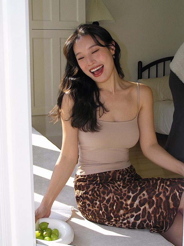 Leopard Print Midi Skirt - Vintage French A-Line, High-Waisted, Slimming Mermaid Style, Trendy 90s Fashion