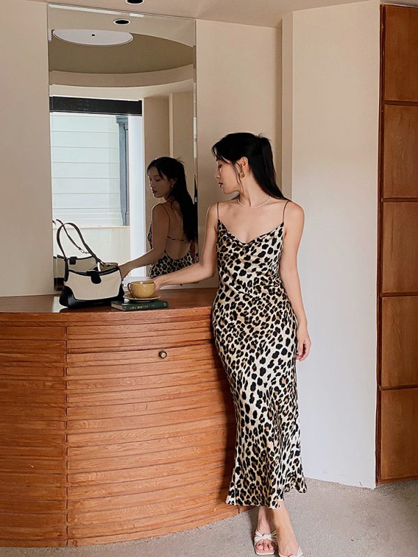 Leopard Print Spaghetti Strap Dress with Ruffled Neckline and Open Back, Sexy Mermaid Skirt, Autumn 2024 Fashion