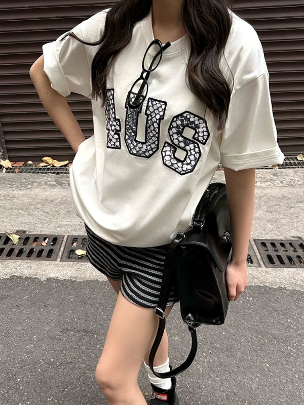 Loose Fit Short Sleeve T-Shirt with Snake Pattern and Embroidered Letters - Spring Summer National Trend for Couples
