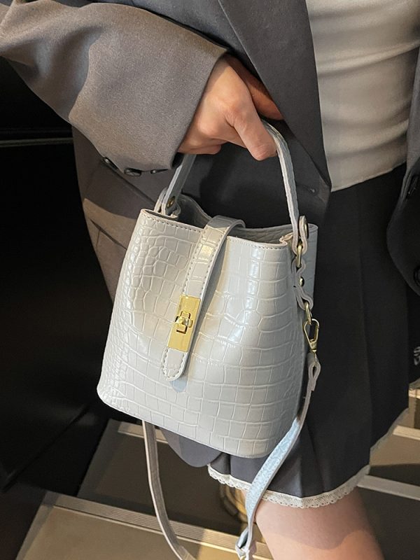 Luxury Lightweight Crocodile Pattern Bucket Bag - Summer 2025 Underarm Fashion Shoulder Bag