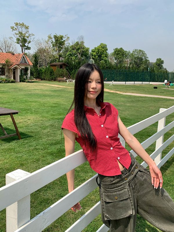 Minimalist American Red Plaid Collared Short Sleeve Shirt for Men and Women, Slim Fit, Spring/Summer Essential, Unisex Fashion