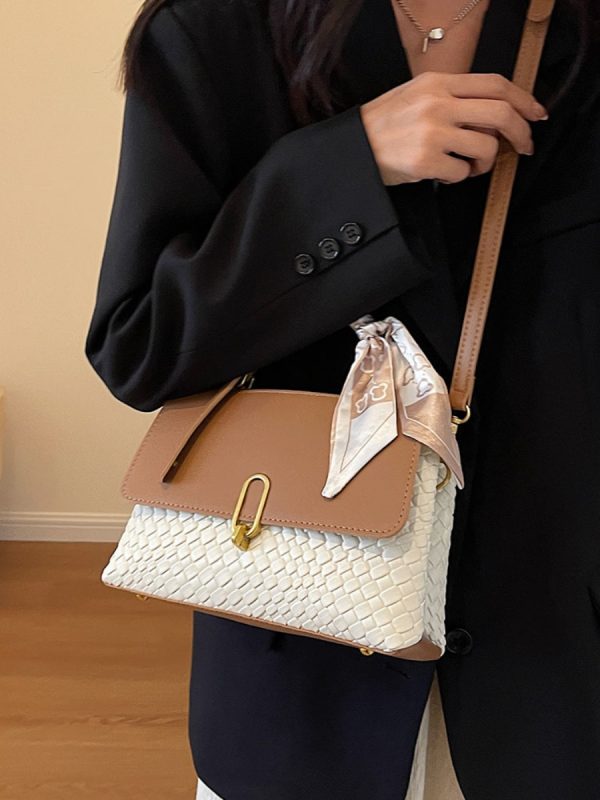 Minimalist Textured Small Square Bag for Women - Trendy Versatile Shoulder Handbag for Autumn and Winter 2025