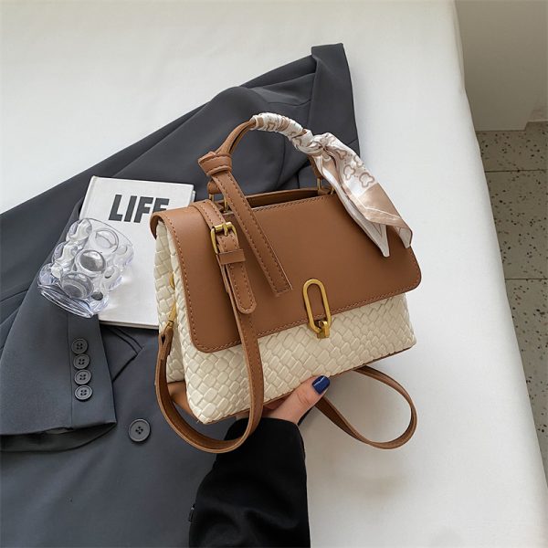 Minimalist Textured Small Square Bag for Women - Trendy Versatile Shoulder Handbag for Autumn and Winter 2025