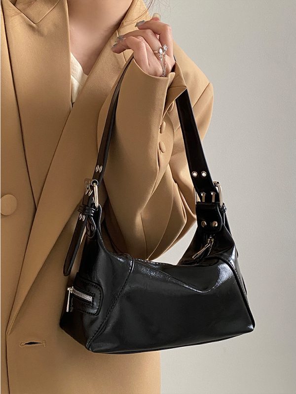 New Women's Motorcycle Underarm Bag, Niche Design Oil Wax Leather Shoulder Tote, Trendy Small Bag for Hot Girl Style