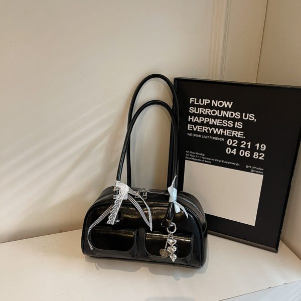 Oil Wax Leather Commuting Pillow Bag for Women - Versatile Large Capacity Shoulder Underarm Bag for Spring 2025 Fashion