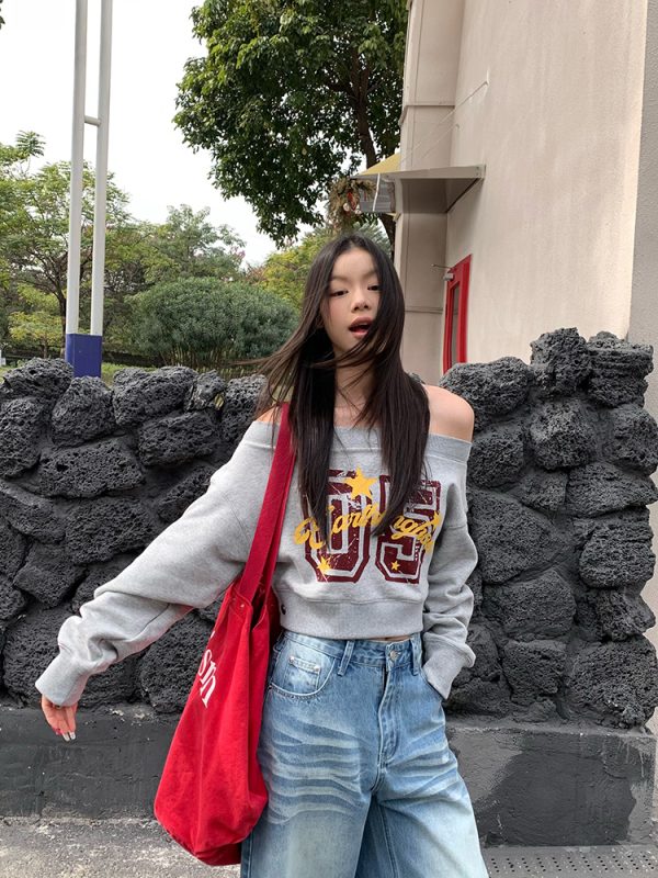 One-Shoulder Korean Style Sweatshirt for Women - Handmade Slimming Soft Long Sleeve Top for Spring and Autumn Fashion