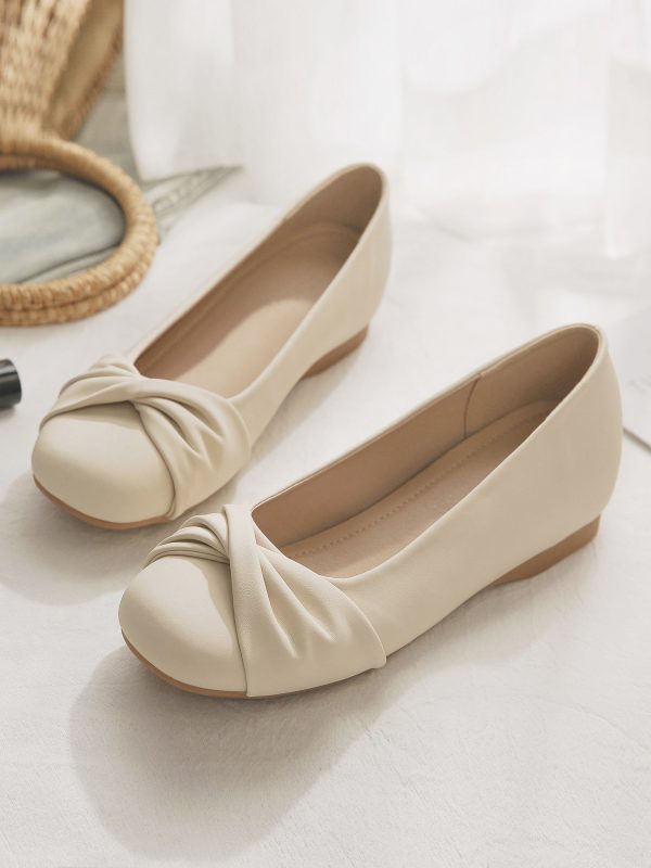 Petite Sheepskin Evening Flats for Women - Height-Increasing, Gentle Style, French Design, Perfect for Summer Skirts