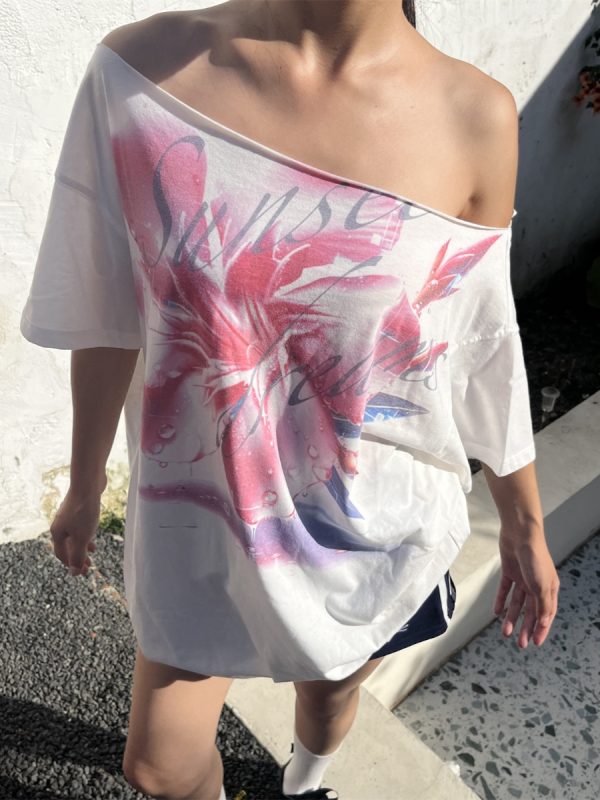 Pink Floral Print Off-Shoulder Short Sleeve Casual Asymmetrical T-Shirt for Women - Vintage Style, Versatile 90s Inspired Fashion