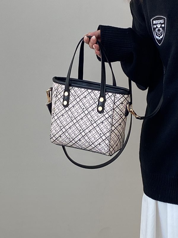 Plaid Vegetable Basket Handbag for Women - Versatile Shoulder Crossbody Small Bag, 2025 Niche Design