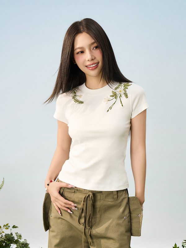 Plant-Themed Floral Embroidery Slim-Fit Round Neck Short Sleeve T-Shirt for Women - Trendy Korean Style Kids Fashion