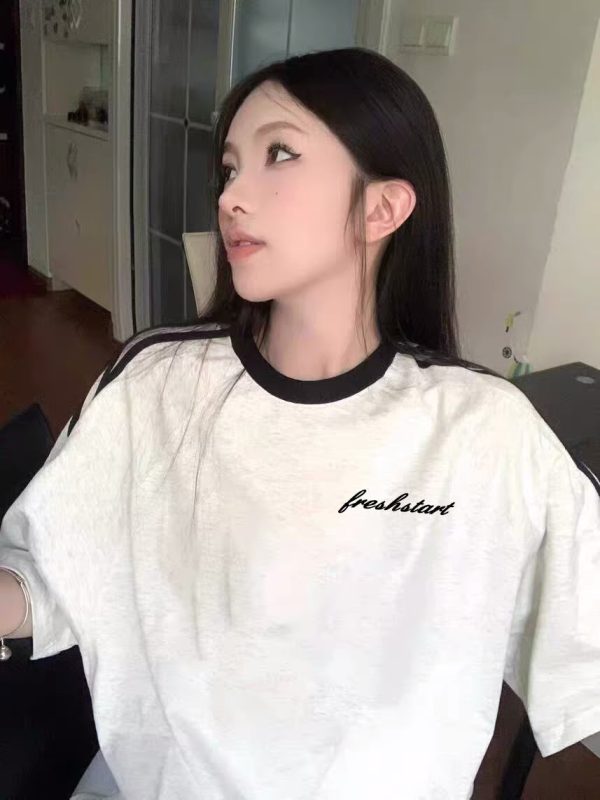 Plus Size American Retro Three-Stripe Cotton Short Sleeve T-Shirt for Women - Chic Loose Fit Hong Kong Style Top