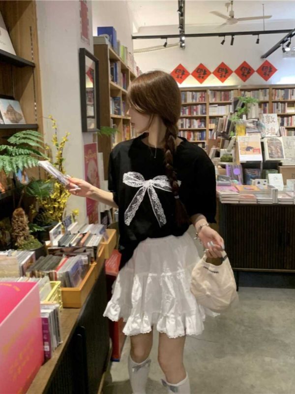Plus-Size Black Lace Bow Short Sleeve T-Shirt - Loose Mid-Length Korean Style Top for Women