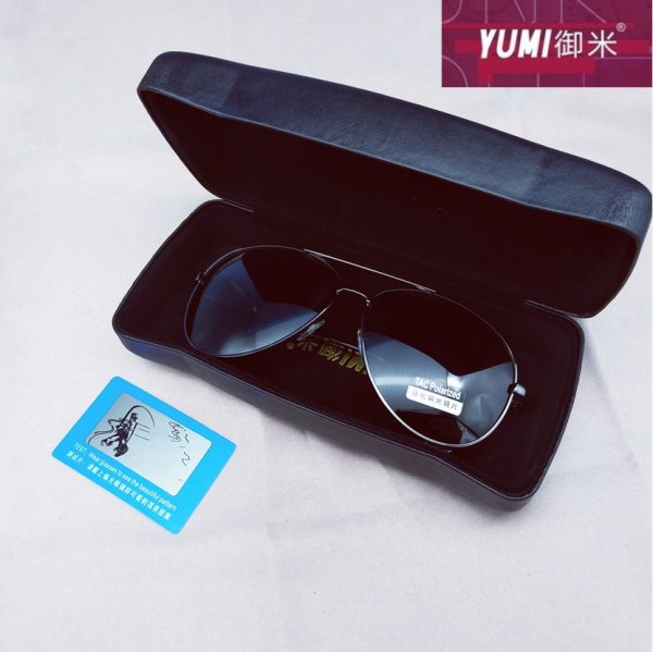 Polarized Sunglasses for Men and Women, Large Frame Driving Glasses, Stylish Frog Design for Ultimate UV Protection