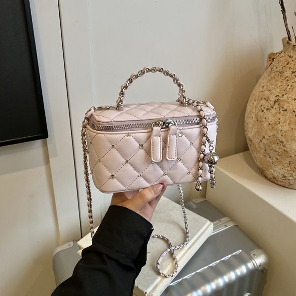 Quilted Chain Bucket Bag - Minimalist Elegant Shoulder Bag for Summer 2025, Exquisite and Trendy Design