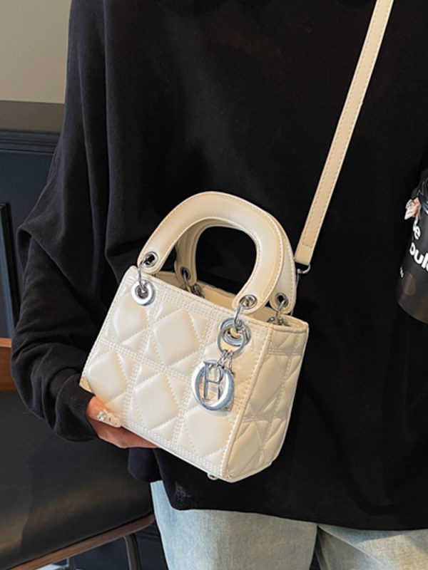 Quilted Chanel-Style Handbag for Women, 2025 Spring Versatile Shoulder Bag, High-End Crossbody Design, Fashionable Chic Accessory