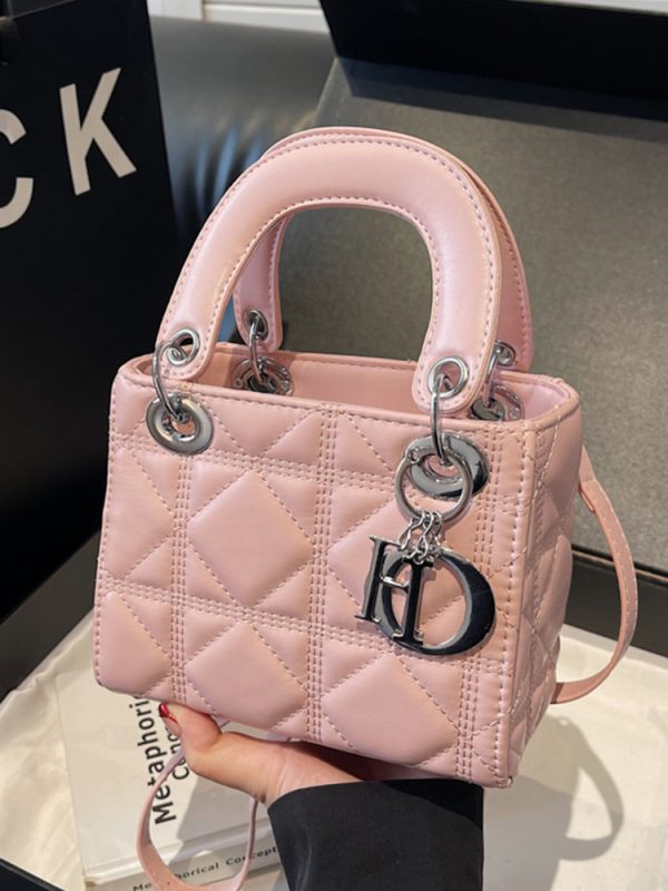 Quilted Chanel-Style Handbag for Women, 2025 Spring Versatile Shoulder Bag, High-End Crossbody Design, Fashionable Chic Accessory