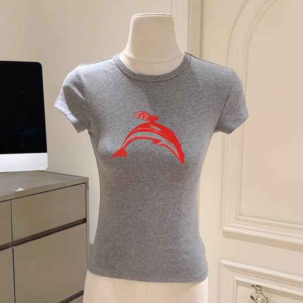 Red Dolphin Print Slim-Fit T-Shirt - Round Neck, Short Sleeves, Y2K Style for Trendy Casual Wear