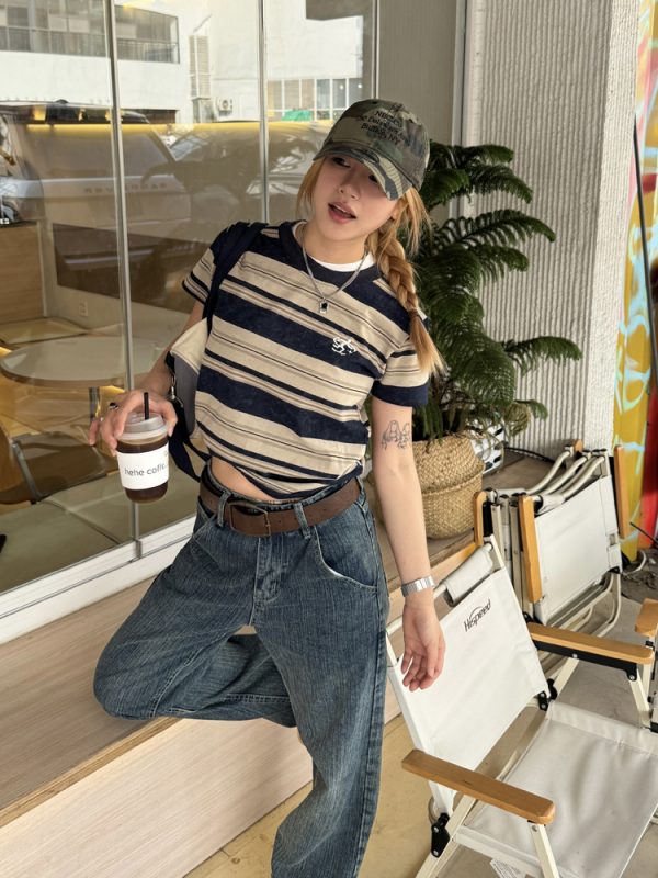 Retro American Striped Loose Short Sleeve T-Shirt for Women - Summer 2024 INS Style Top, Casual Y2K Fashion