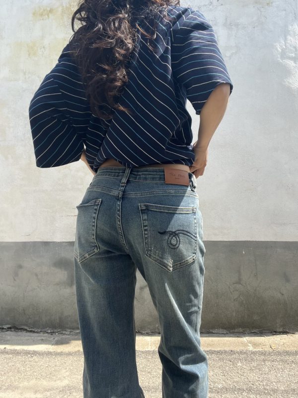 Retro Blue Low-Waist Slim Fit Jeans for Women - Vintage Embroidered American Style, Spring 2025 Fashion