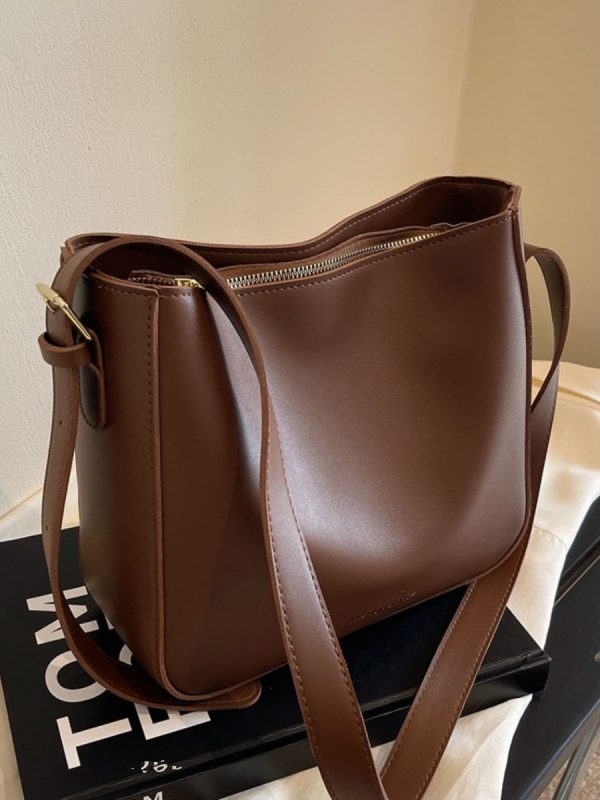 Retro Casual Shoulder Bag for Women - Trendy Spring Summer 2025 Bucket Crossbody Bag for Commuting and Everyday Use