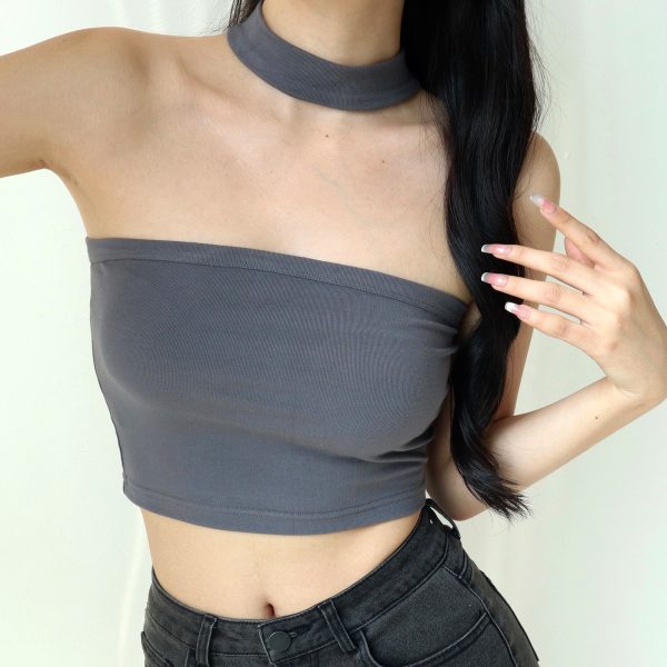 Retro European American Sleeveless Halter Top with Exposed Collarbone - Fitted Layering Piece for Feminine Style