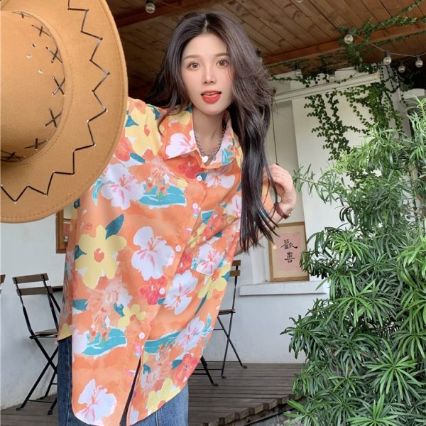 Retro Floral Loose Short-Sleeve Shirt for Women - Hawaiian Beach Top, Unique Niche Design, Perfect for Y2K and 90s Style