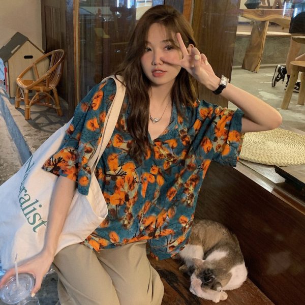 Retro Floral Loose Short Sleeve Shirt for Women - Summer Hawaiian Beach Top, Casual Vacation Style