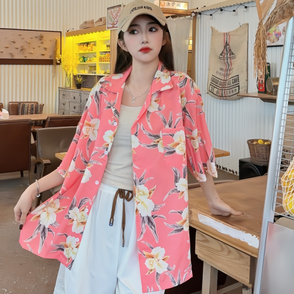 Retro Floral Short Sleeve Shirt for Women - Loose Casual Hawaiian Style Ice Silk Top for Beach Wear