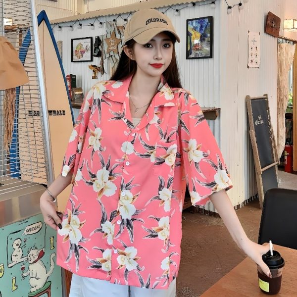 Retro Floral Short Sleeve Shirt for Women - Loose Casual Hawaiian Style Ice Silk Top for Beach Wear