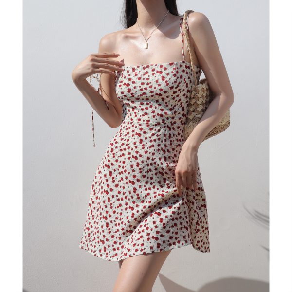 Retro Floral Spaghetti Strap Short Dress in White and Red - Fitted Sexy Vacation Style for Girls