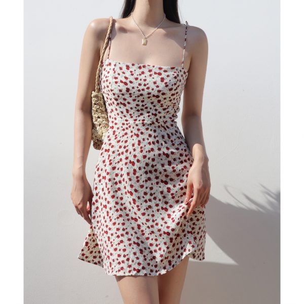 Retro Floral Spaghetti Strap Short Dress in White and Red - Fitted Sexy Vacation Style for Girls