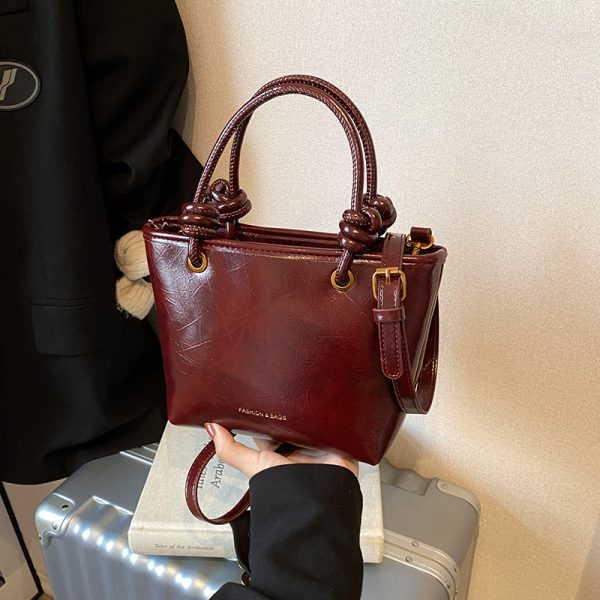 Retro Handheld Bucket Bag for Women - Minimalist Casual Shoulder Bag, 2025 Autumn Winter Style, Korean Fashion Trend