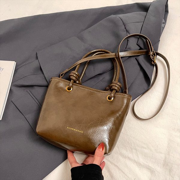 Retro Handheld Bucket Bag for Women - Minimalist Casual Shoulder Bag, 2025 Autumn Winter Style, Korean Fashion Trend