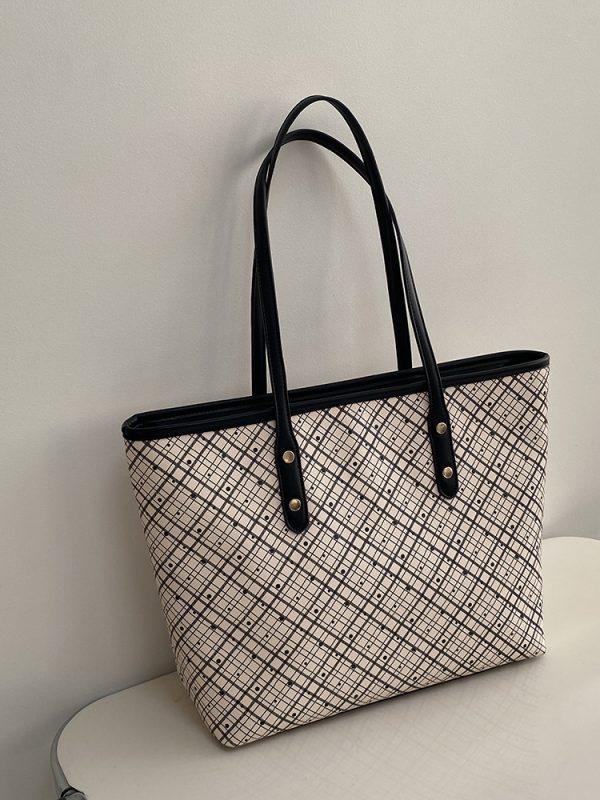 Retro Large Capacity Tote Bag for Women - Versatile Commuting Shoulder Handbag, 2025 Niche Design