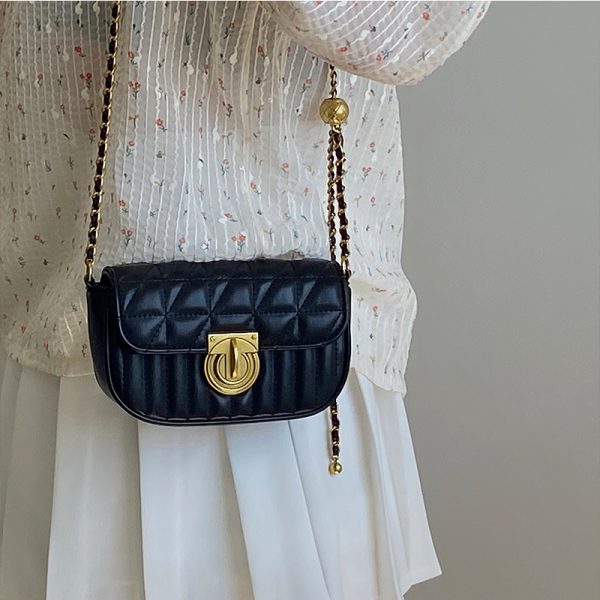 Retro Lock Buckle Chain Shoulder Crossbody Bag for Women - Spring Summer 2025 Niche Design Small Bag