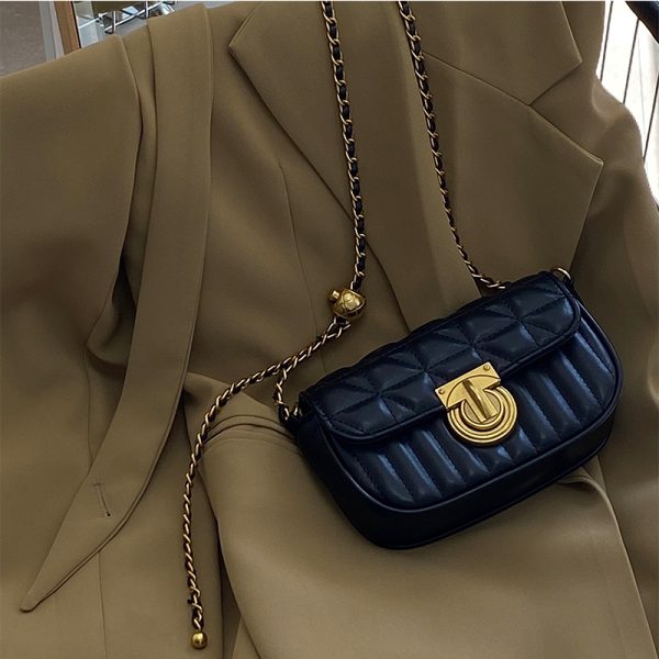 Retro Lock Buckle Chain Shoulder Crossbody Bag for Women - Spring Summer 2025 Niche Design Small Bag
