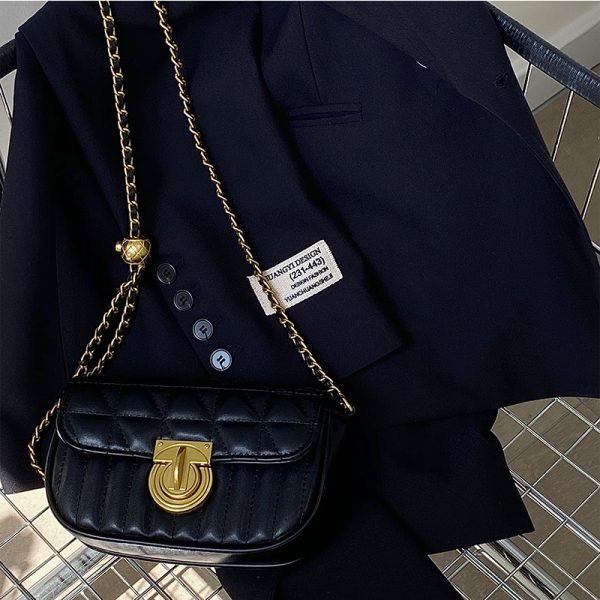 Retro Lock Buckle Chain Shoulder Crossbody Bag for Women - Spring Summer 2025 Niche Design Small Bag